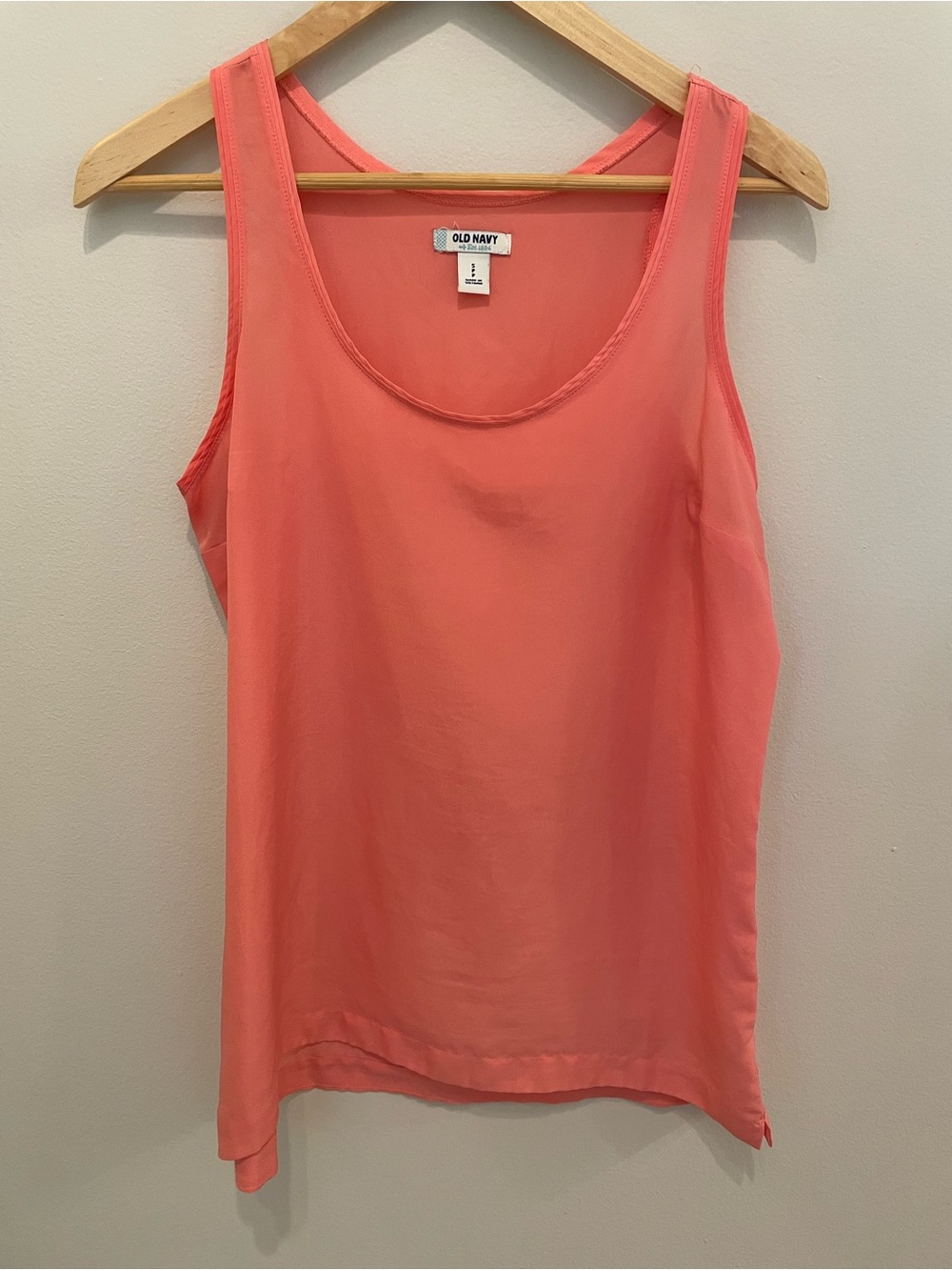 Old Navy Coral Tank Top Scoop Neck Sleeveless